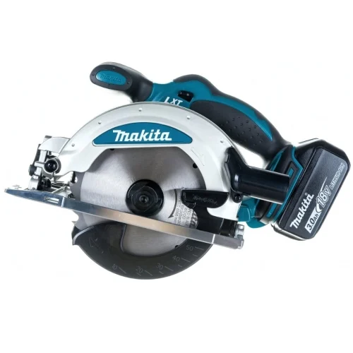 Аккумуляторная дисковая пила Makita LXT DSS610RFE — фотография оборудования на белом фоне