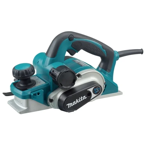 Рубанок Makita KP0810C — фотография оборудования на белом фоне